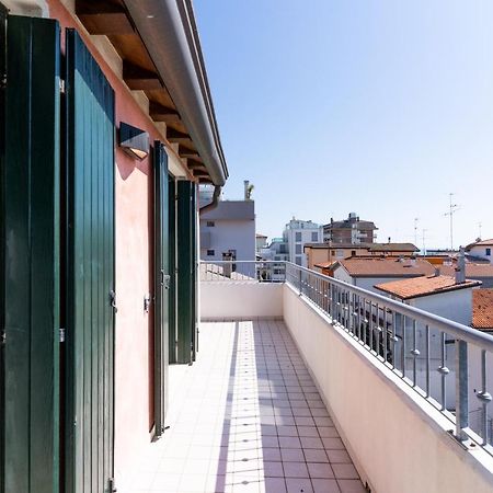 Maestrale Canova Apartments Caorle Buitenkant foto