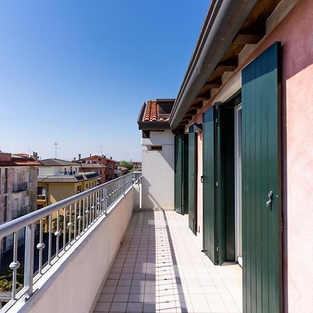Maestrale Canova Apartments Caorle Buitenkant foto