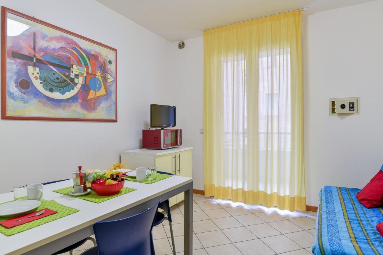Maestrale Canova Apartments Caorle Buitenkant foto