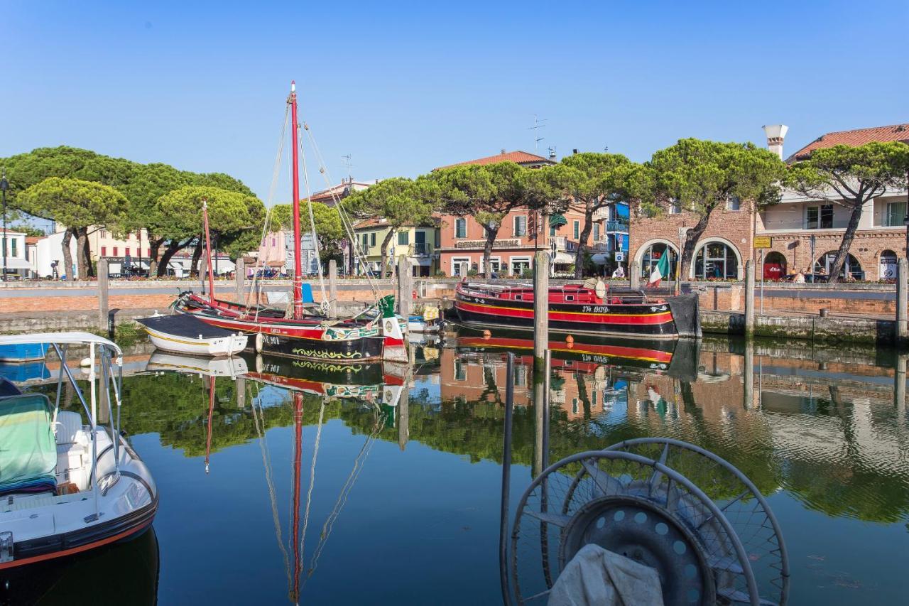 Maestrale Canova Apartments Caorle Buitenkant foto