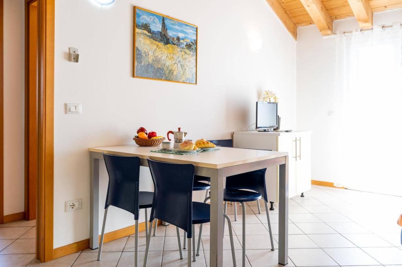 Maestrale Canova Apartments Caorle Buitenkant foto